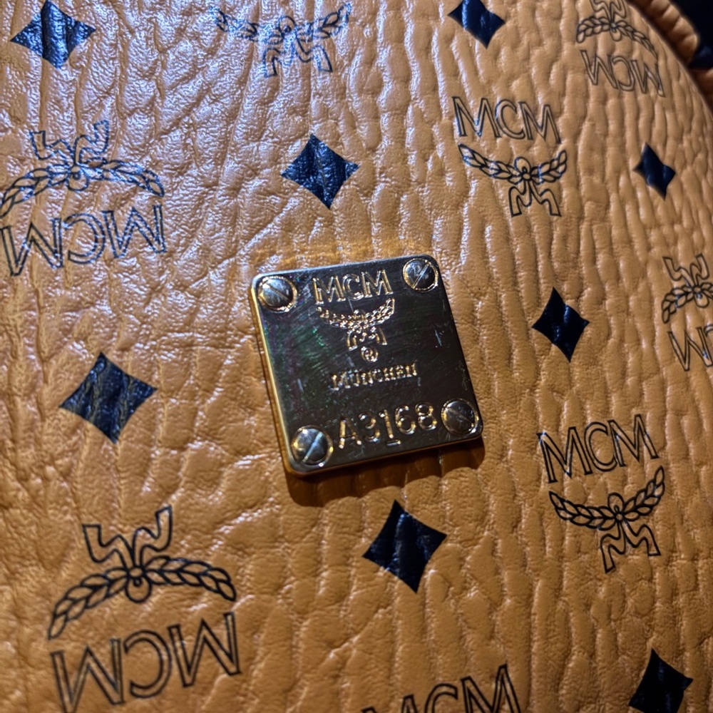 MCM Vibrant Orange Logo Backpack - Picture 5 of 8
